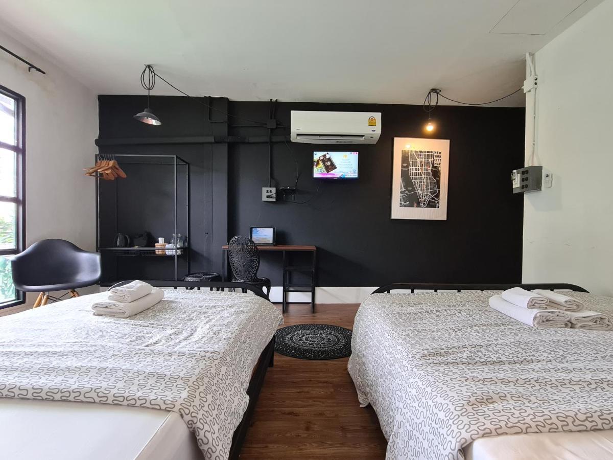 Hand hotel Bangsaen Exteriör bild