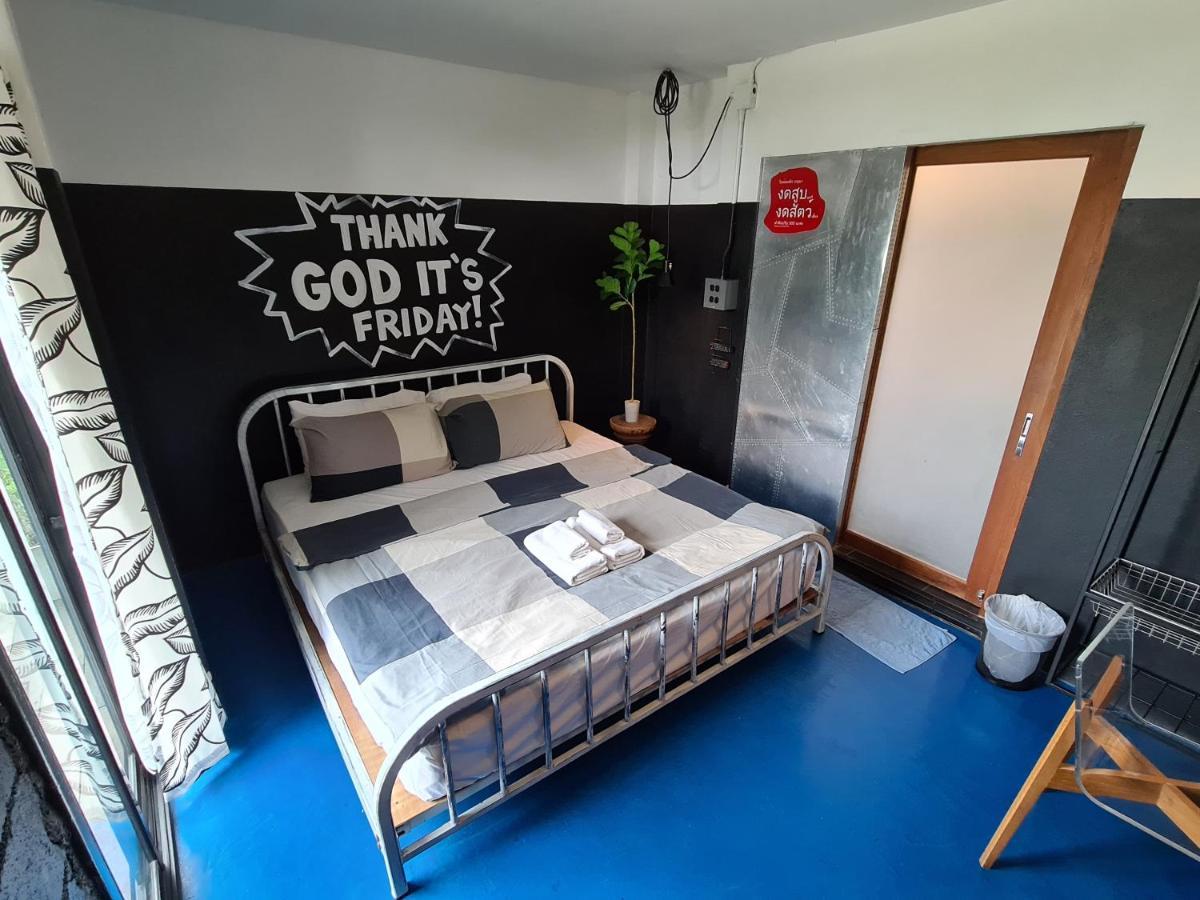 Hand hotel Bangsaen Exteriör bild